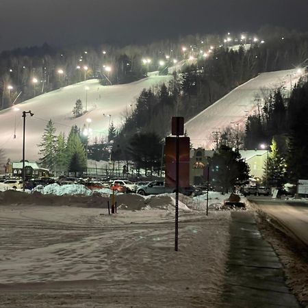 Appartamento Dida Saint-Sauveur-des-Monts Esterno foto
